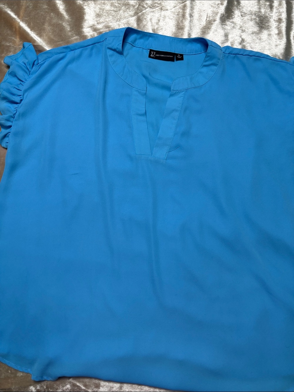 NY Collection Women’s Bright Blue Split-V Short Sleeve top